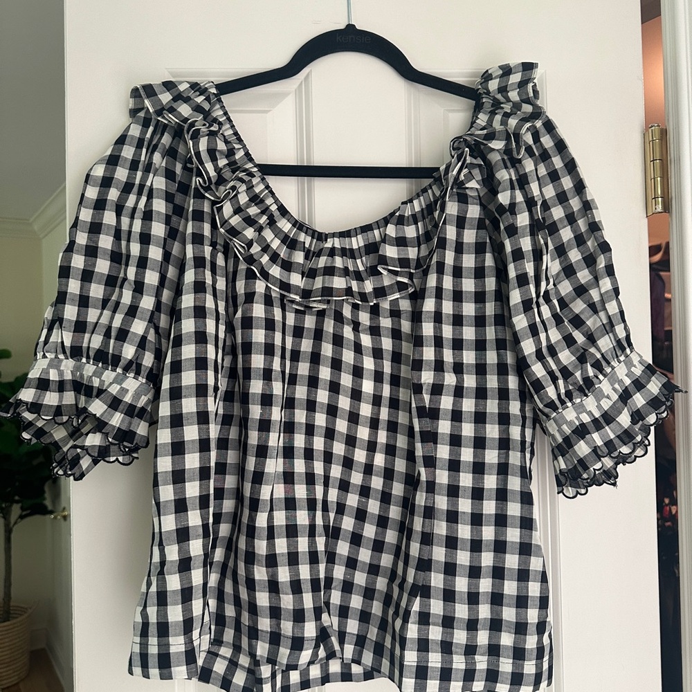 Doen Black and White Ruffled Puff Sleeve Blouse
